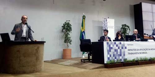 Em seis meses, reforma trabalhista retirou proteção laboral e previdenciária dos trabalhadores